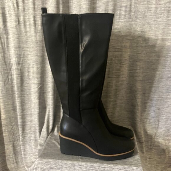 NATURALIZER SOUL (WIDE CALF) 'ADRIAN' Knee-High Leather Boot w/Zipper - Picture 1 of 4